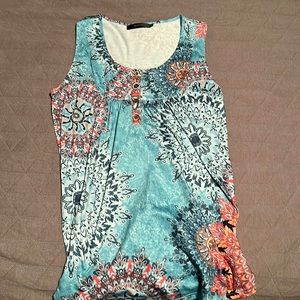 Sleeveless bohemian top